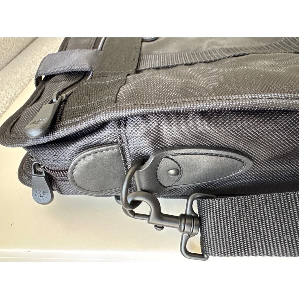 Laptop Briefcase Vertical Load Nylon Mobile Edge Fits Up‎ To 15.4